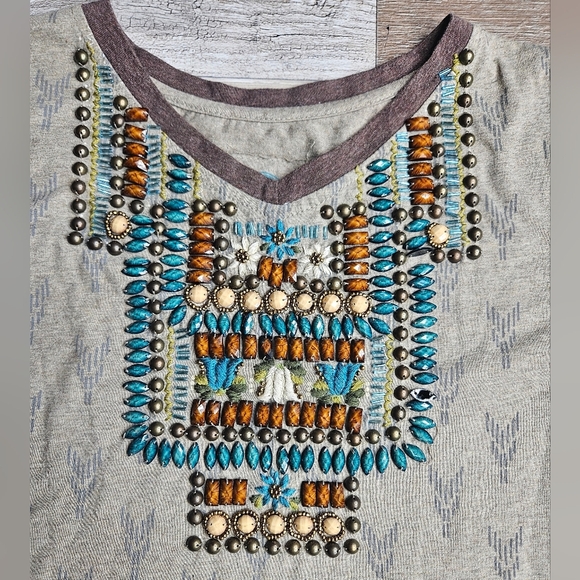 Double D Ranch Western Mountain Wear Women's Size XS Beaded Aztec Print Shirt - Picture 4 of 11